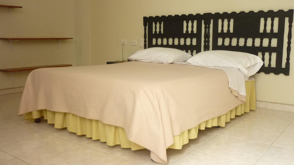 Hotel Calamo Plaza 皮塔利托 客房 照片