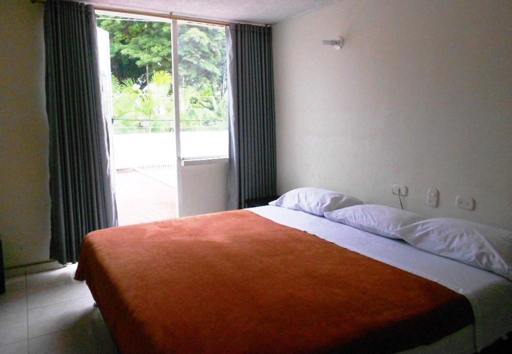 Hotel Calamo Plaza 皮塔利托 客房 照片