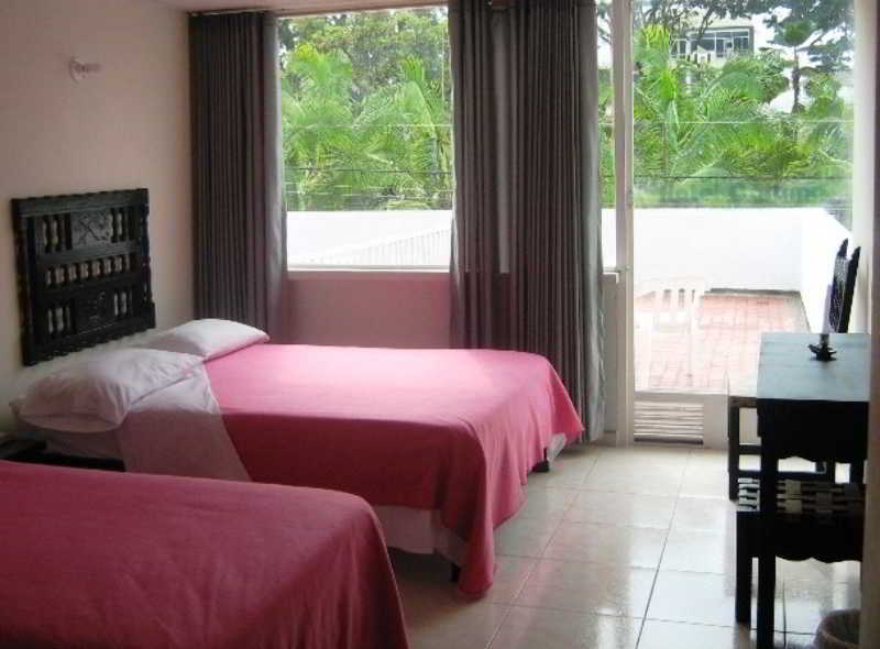 Hotel Calamo Plaza 皮塔利托 外观 照片