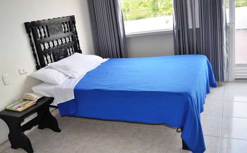 Hotel Calamo Plaza 皮塔利托 外观 照片