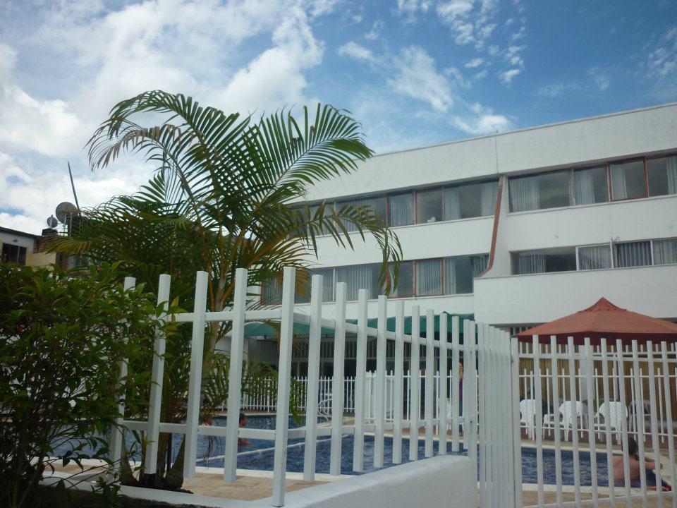 Hotel Calamo Plaza 皮塔利托 外观 照片