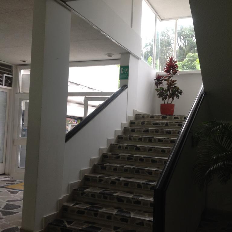 Hotel Calamo Plaza 皮塔利托 外观 照片