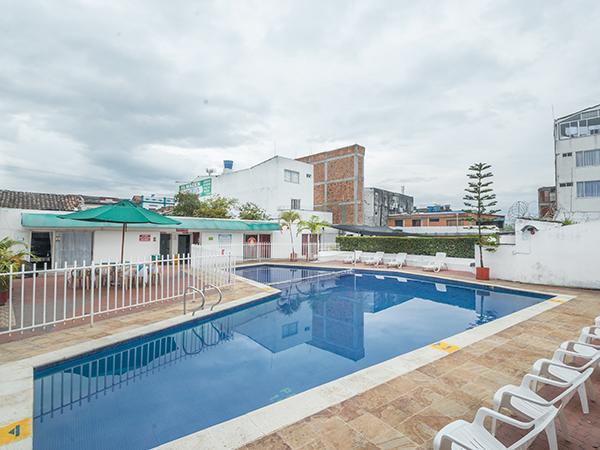 Hotel Calamo Plaza 皮塔利托 外观 照片